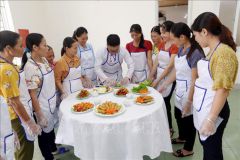 Vna Potal Truong Trung Cap Nghe Ly Tu Trong Ha Tinh Dao Tao Nghe Cho 950 Hoc Sinh 102845730 Stand