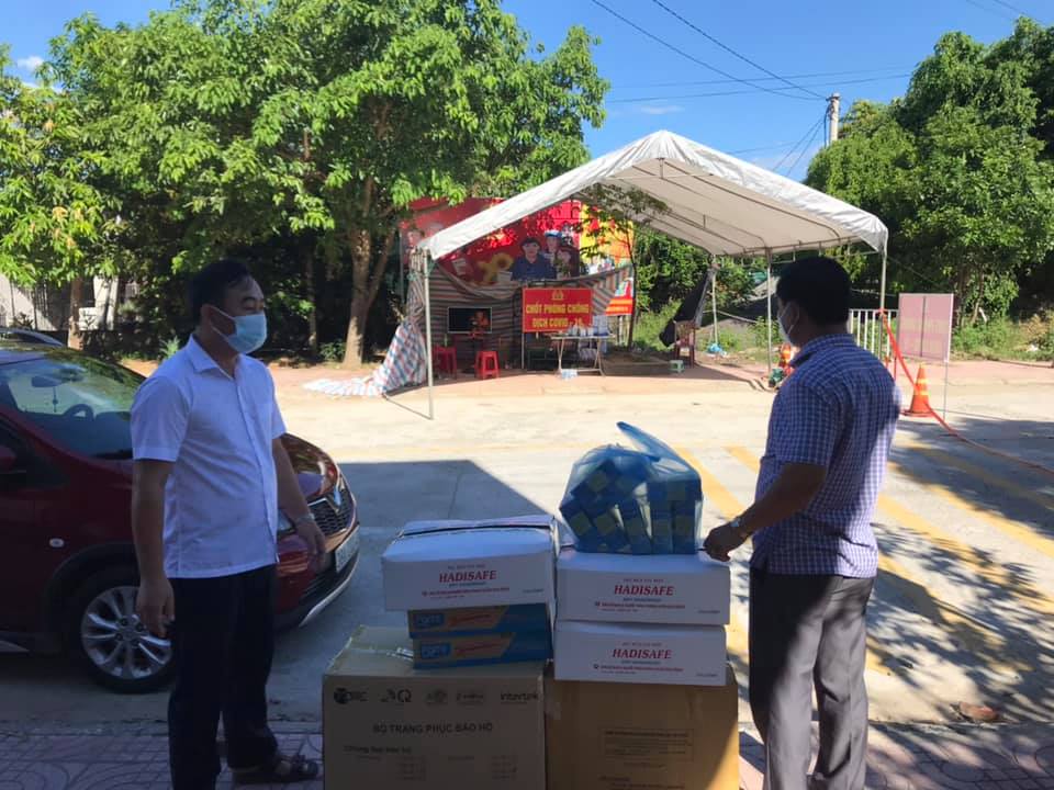 Trường Trung cấp Nghề Lý Tự Trọng đồng hành, hỗ trợ phòng chống dịch Covid-19