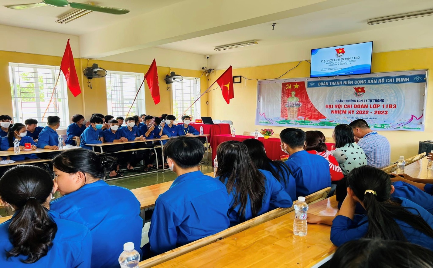 Đoàn trường Trung cấp nghề Lý Tự Trọng tổ chức Đại hội Chi đoàn nhiệm kỳ 2022 - 2023