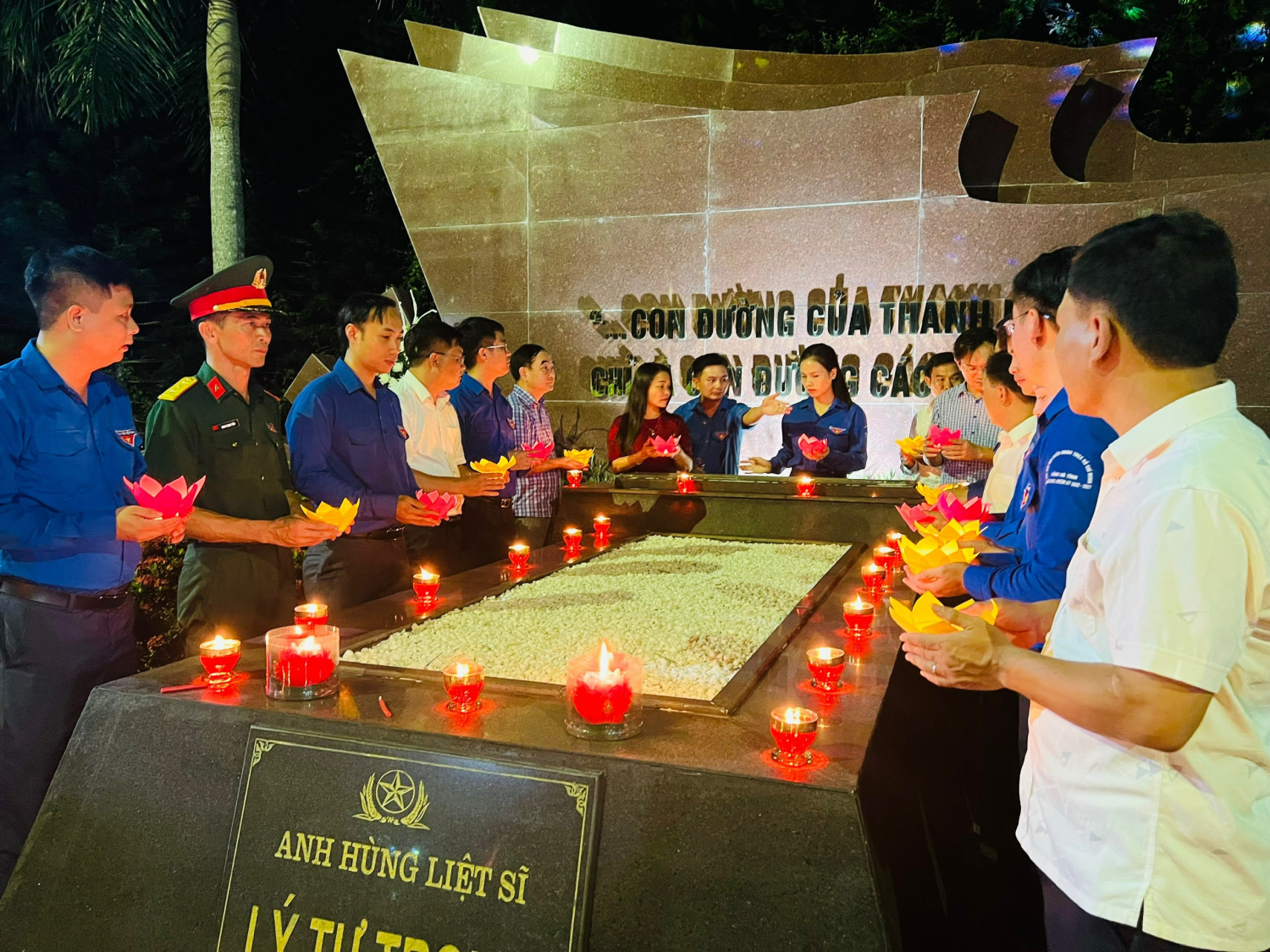 Trường Trung cấp nghề Lý Tự Trọng thực hiện chuỗi hoạt động Tri ân tháng 7
