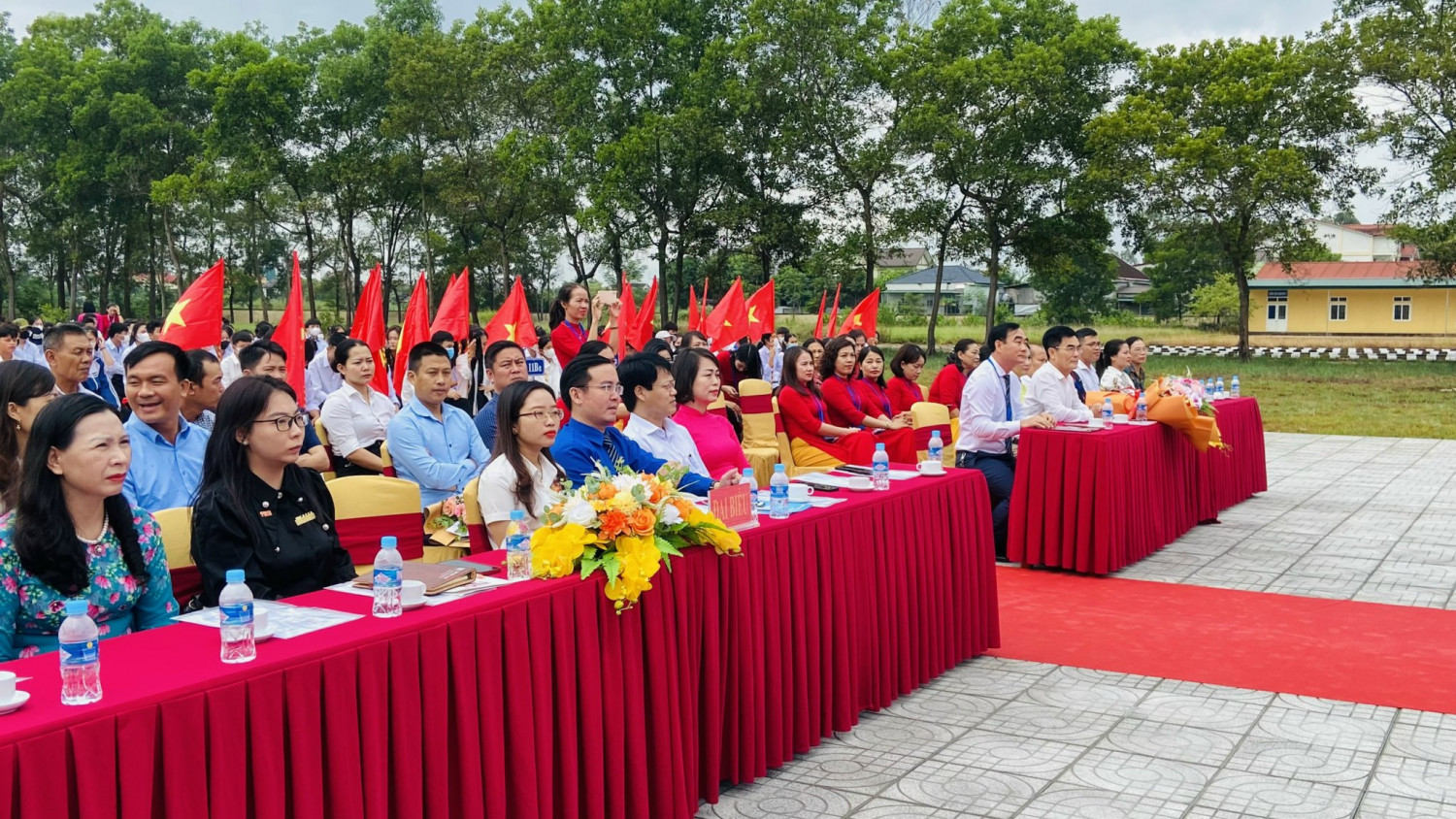 TRƯỜNG TCN LÝ TỰ TRỌNG TỔ CHỨC LỄ KHAI GIẢNG NĂM HỌC 2023 – 2024 VÀ ĐÓN NHẬN BẰNG KHEN THỦ TƯỚNG CHÍNH PHỦ